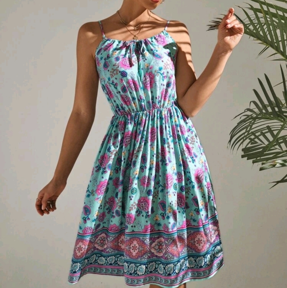 🚨 SALE 🚨 Women's boho floral dress